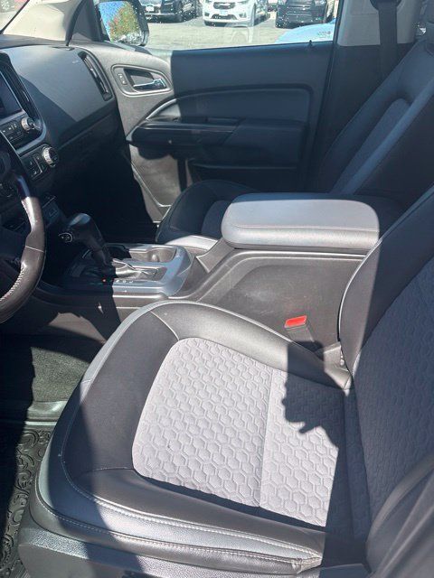 Used 2018 Chevrolet Colorado Z71 AWD/4WD image 8