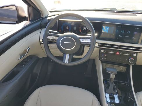 Used 2025 Hyundai Tucson SEL image 15