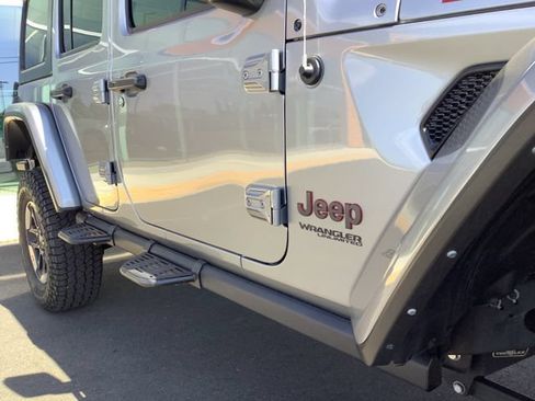 Used 2021 Jeep Wrangler Unlimited Rubicon AWD/4WD image 47