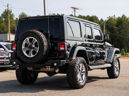 Used 2021 Jeep Wrangler Unlimited Sahara AWD/4WD image 7