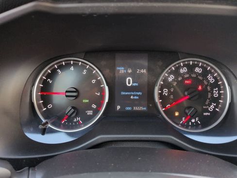 Used 2021 Toyota RAV4 XLE image 31