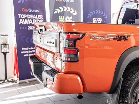 Used 2025 Nissan Frontier PRO-4X w/ Interior Protection Package AWD/4WD image 15