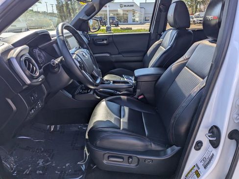 Used 2023 Toyota Tacoma TRD Pro AWD/4WD image 17