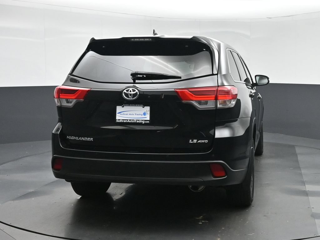 Used 2019 Toyota Highlander Plus AWD/4WD image 6