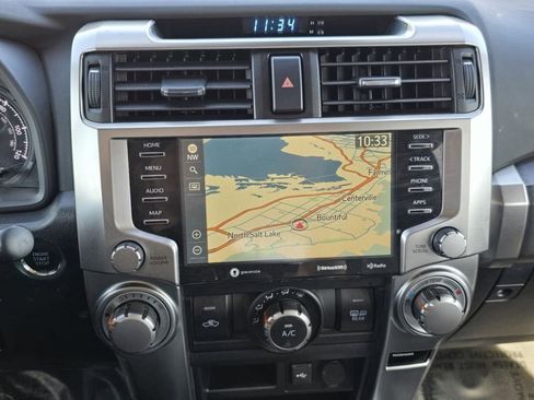 Used 2024 Toyota 4Runner SR5 Premium AWD/4WD image 4