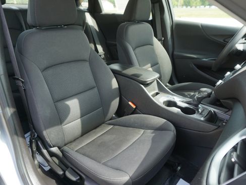 Used 2024 Chevrolet Malibu LT image 23