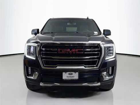 Used 2021 GMC Yukon XL SLT w/ SLT Premium Package RWD image 2