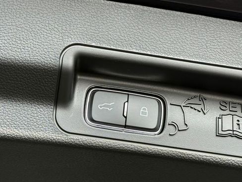 New 2026 Ford Explorer Active image 5