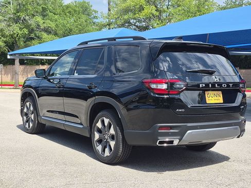 New 2026 Honda Pilot Elite image 3
