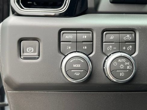 New 2026 GMC Sierra 1500 AT4 w/ AT4 Premium Package image 28