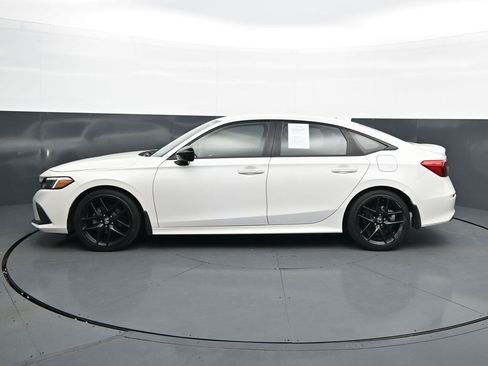 Used 2023 Honda Civic Sport image 4