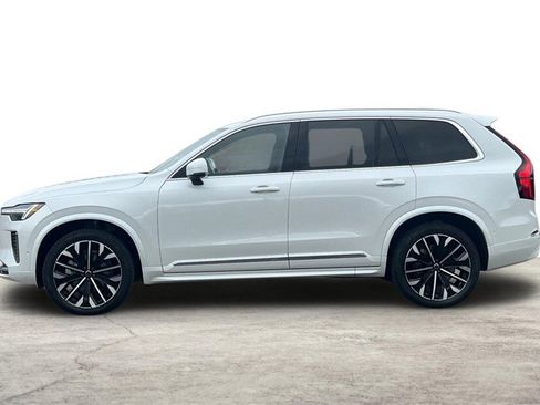 Certified 2025 Volvo XC90 B6 Plus image 7