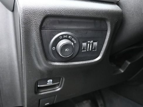 Used 2023 Jeep Grand Cherokee Limited AWD/4WD image 13