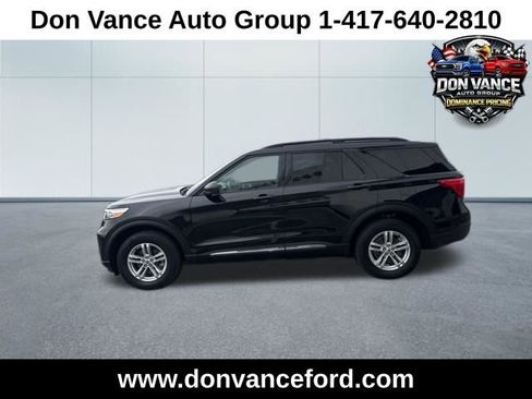 Used 2023 Ford Explorer XLT w/ Equipment Group 202A image 3