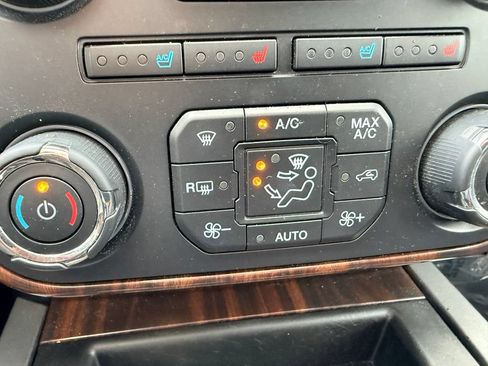 Used 2017 Ford Expedition Platinum AWD/4WD image 11