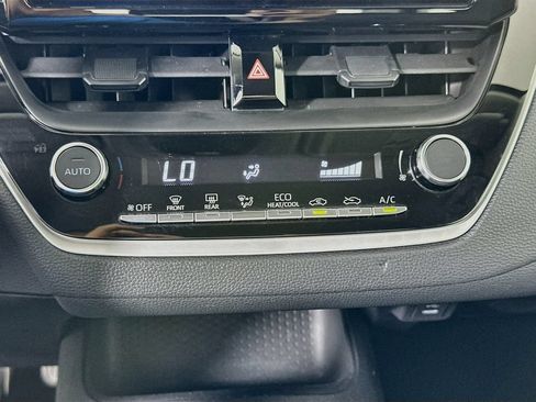 Used 2024 Toyota Corolla LE FWD image 15