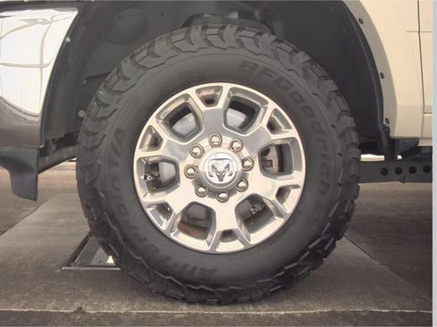 Used 2022 RAM 2500 Laramie AWD/4WD image 6