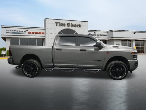 Used 2026 RAM 2500 Big Horn AWD/4WD image 6