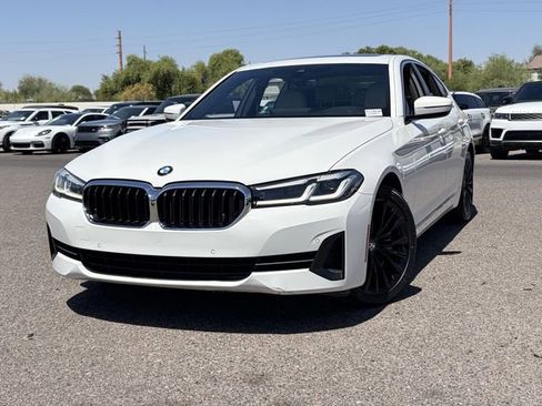 Used 2021 BMW 540i w/ Executive Package RWD image 3