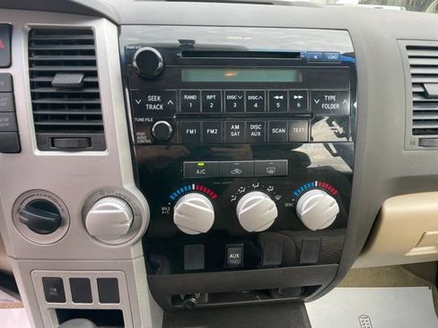 Used 2008 Toyota Tundra 4x4 CrewMax image 20