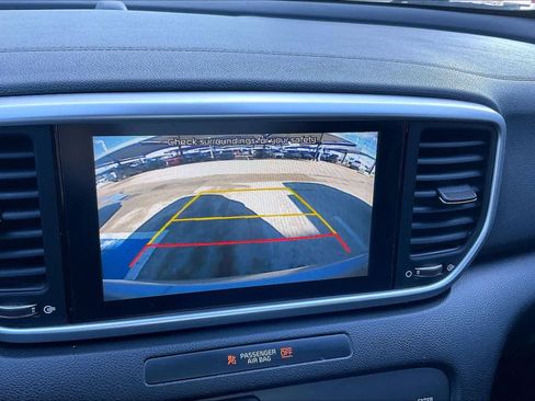 Used 2021 Kia Sportage LX image 26