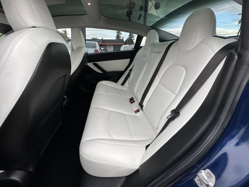 Used 2018 Tesla Model 3 Long Range AWD/4WD image 13