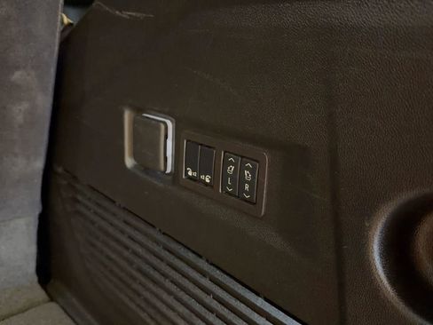 Used 2025 GMC Yukon Denali image 21