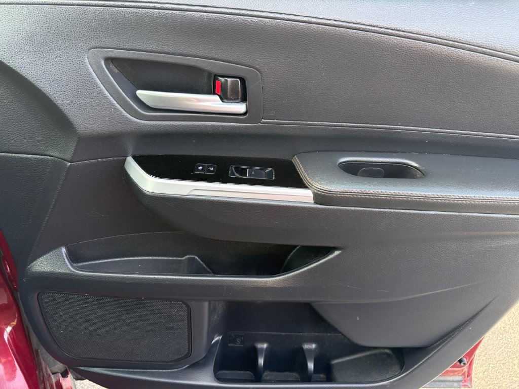 Certified 2025 Toyota Sienna Platinum AWD/4WD image 19