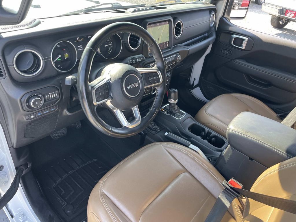 Used 2021 Jeep Wrangler Unlimited Sahara w/ Cold Weather Group AWD/4WD image 41