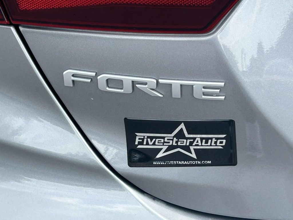 Used 2024 Kia Forte LXS FWD image 11