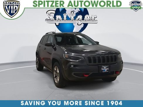 Used 2019 Jeep Cherokee Trailhawk w/ Cold Weather Group AWD/4WD image 3