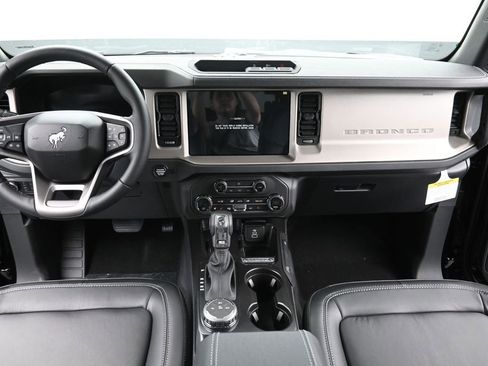 New 2026 Ford Bronco Outer Banks AWD/4WD image 14