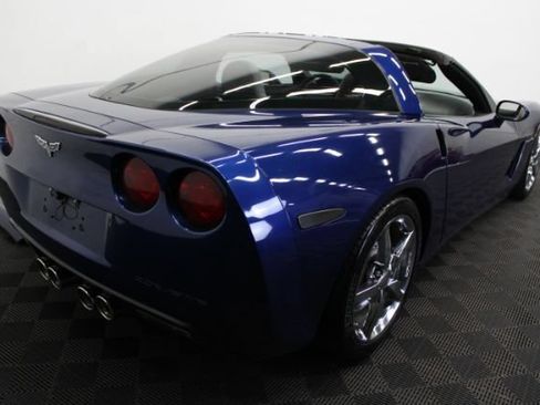 Used 2005 Chevrolet Corvette Coupe w/ Preferred Equipment Group RWD image 8