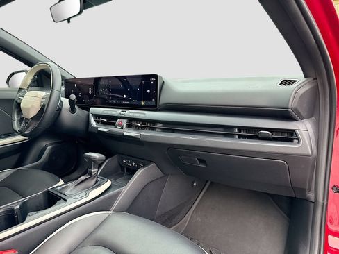 Used 2025 Kia K4 GT-Line w/ GT-Line Premium Package FWD image 32