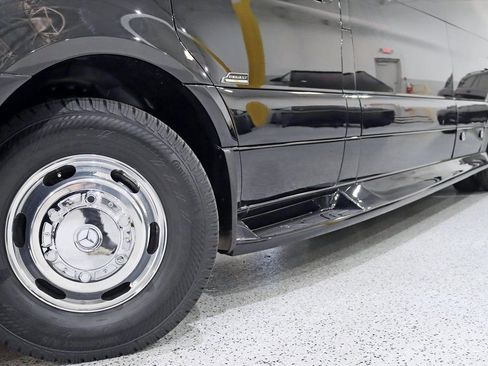 Used 2024 Mercedes-Benz Sprinter 3500 image 4