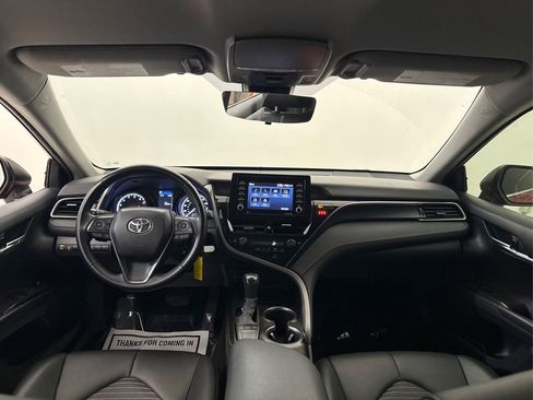 Used 2022 Toyota Camry SE FWD image 40
