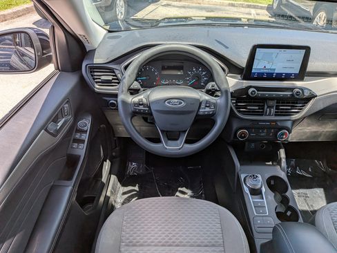 Used 2021 Ford Escape SE FWD image 17