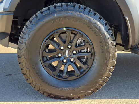 Used 2025 Ford F150 Raptor AWD/4WD image 12