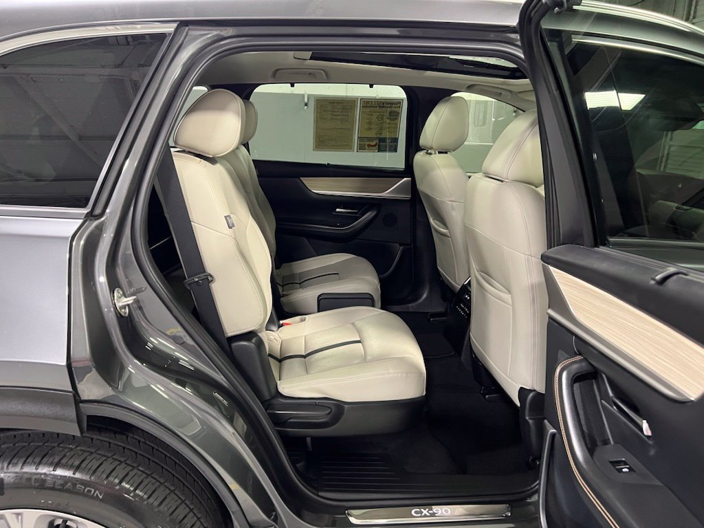 Used 2024 MAZDA CX-90 3.3 Turbo w/ Premium Package AWD/4WD image 40