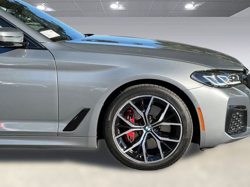 Certified 2023 BMW 530i xDrive w/ Executive Package image 35