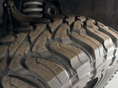 Used 2021 RAM 1500 TRX w/ TRX Lanuch Edition image 10