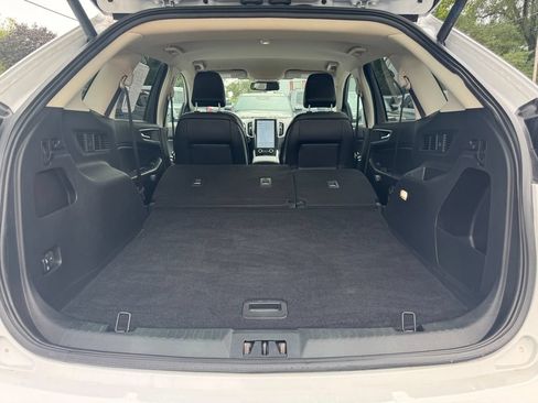 Used 2024 Ford Edge SEL w/ Convenience Package AWD/4WD image 12