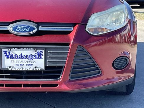 Used 2014 Ford Focus SE FWD image 8