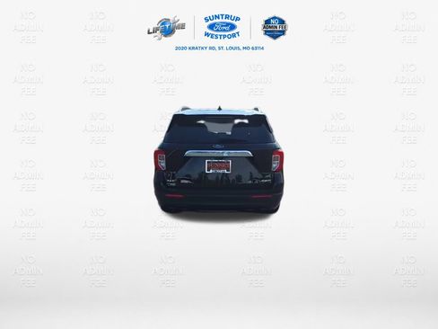 Used 2023 Ford Explorer XLT AWD/4WD image 3