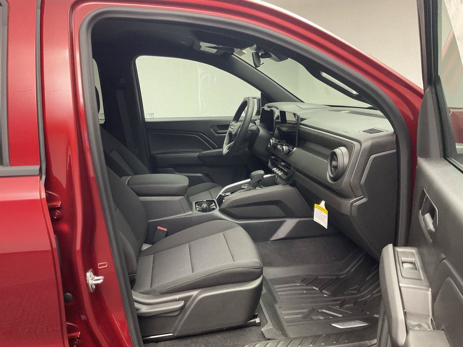 Used 2026 Chevrolet Colorado Trail Boss AWD/4WD image 25
