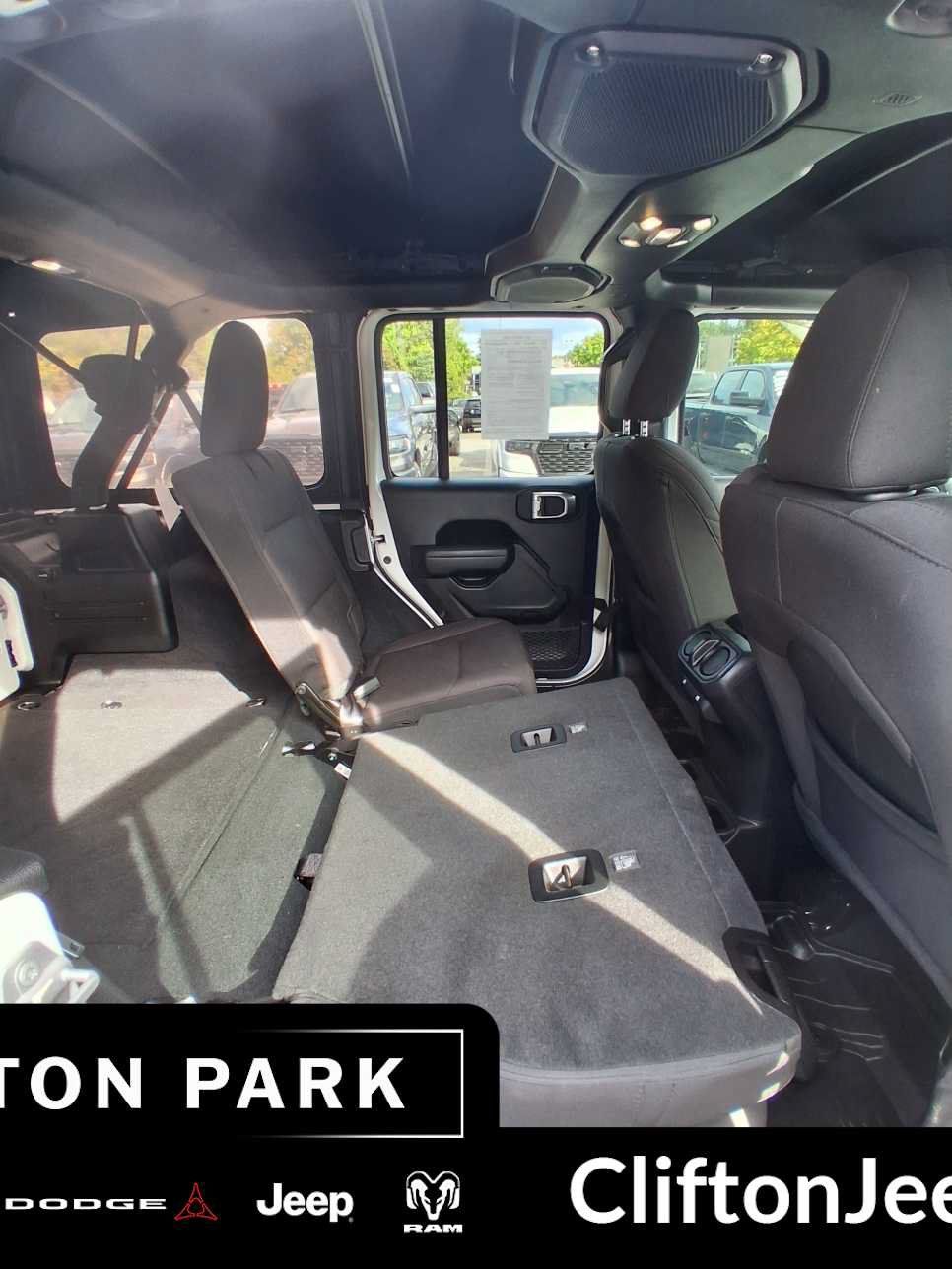 Used 2022 Jeep Wrangler Unlimited Sport AWD/4WD image 14
