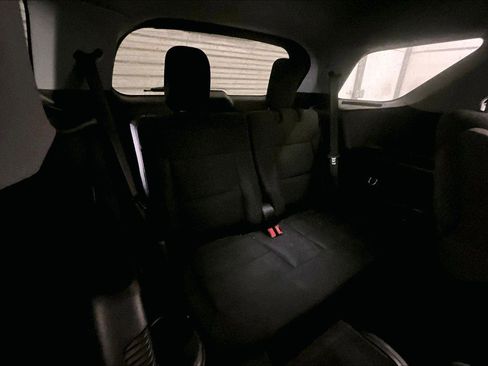 Certified 2021 Ford Explorer XLT image 27