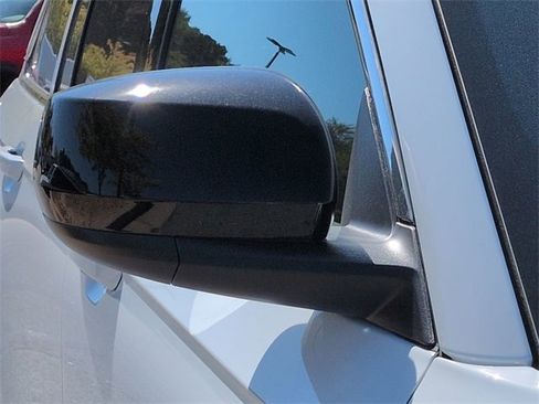 New 2025 Jeep Grand Cherokee Laredo X image 11