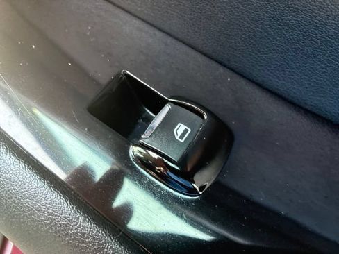 Used 2019 Ford Edge SEL w/ Equipment Group 201A AWD/4WD image 25