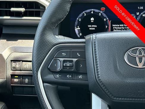 Used 2025 Toyota 4Runner TRD Off-Road Premium AWD/4WD image 8